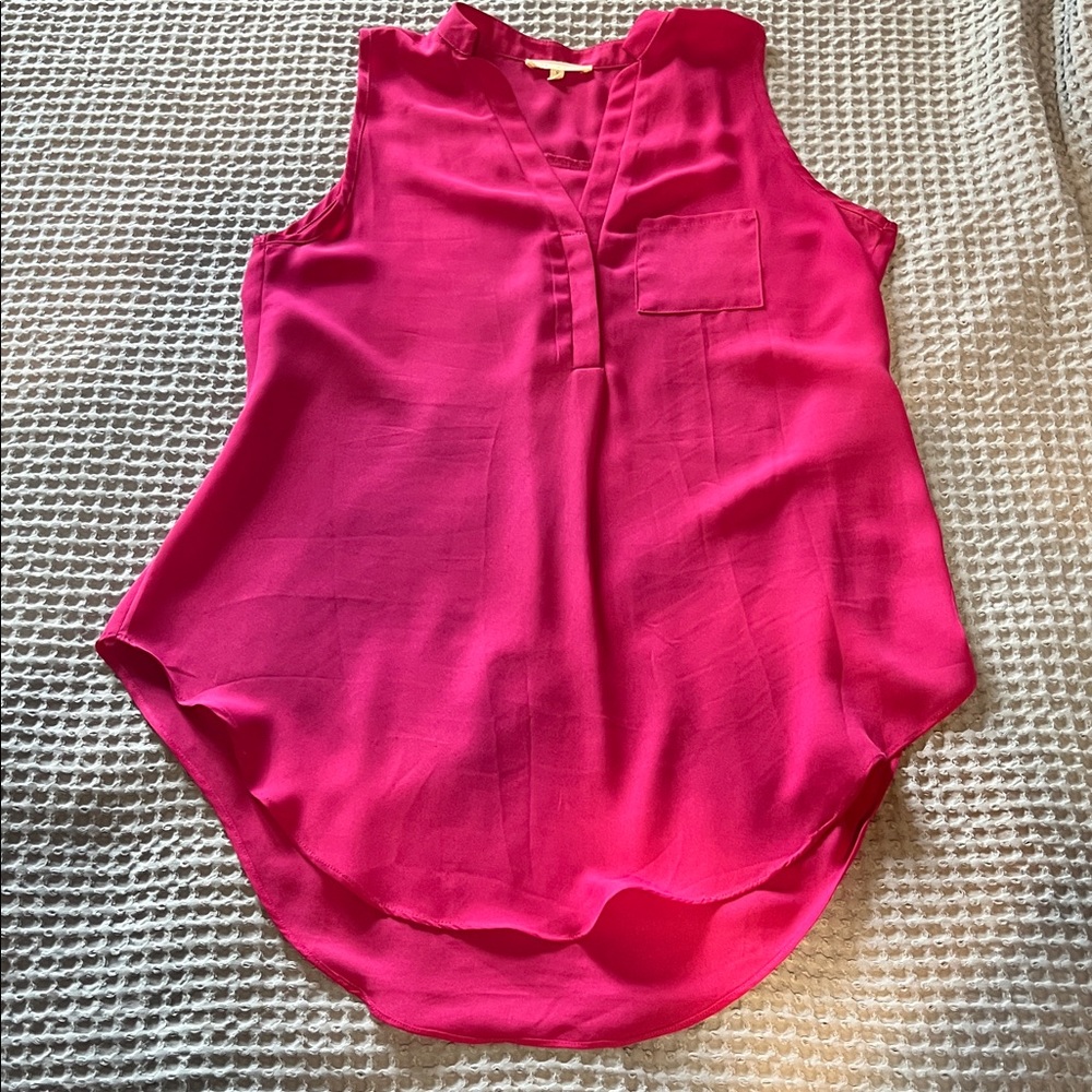 Pink Tea n Rose sleeveless blouse. Size small